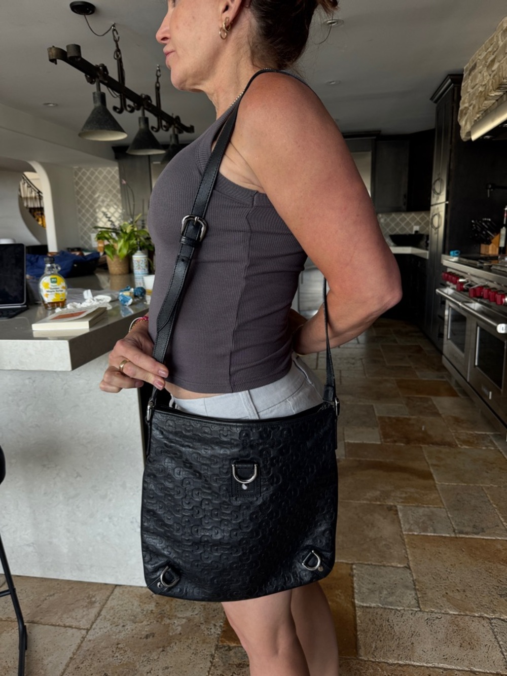 Gucci Black Embossed Leather Crossbody Bag - Picture 5 of 5